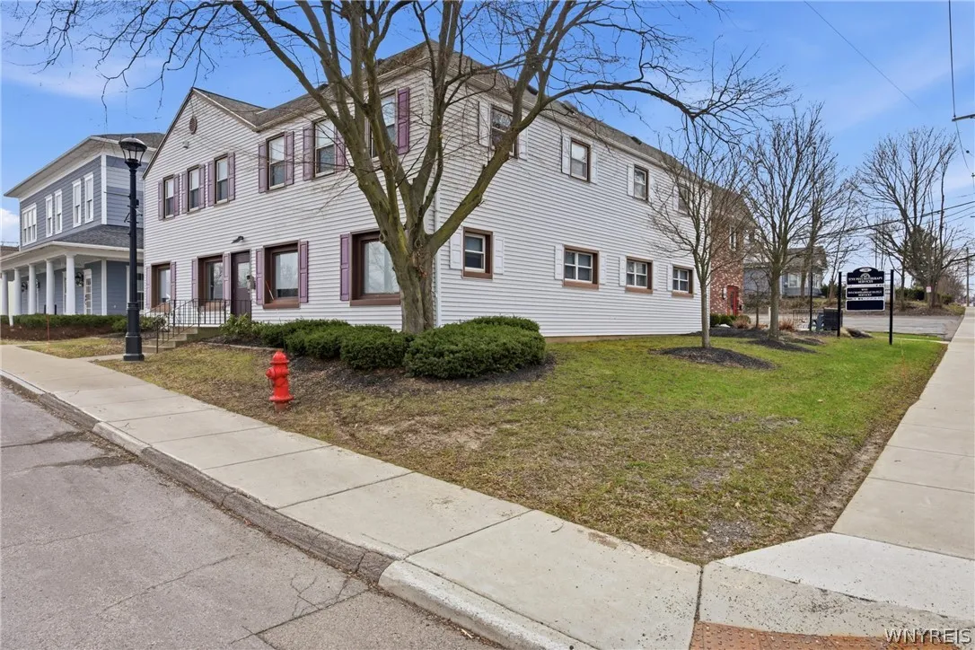 70 Linwood Avenue, Orchard Park, New York 14127, Orchard Park, New York 14127, ,Commercial Lease,For Rent,70 Linwood Avenue, Orchard Park, New York 14127,0,B1673614