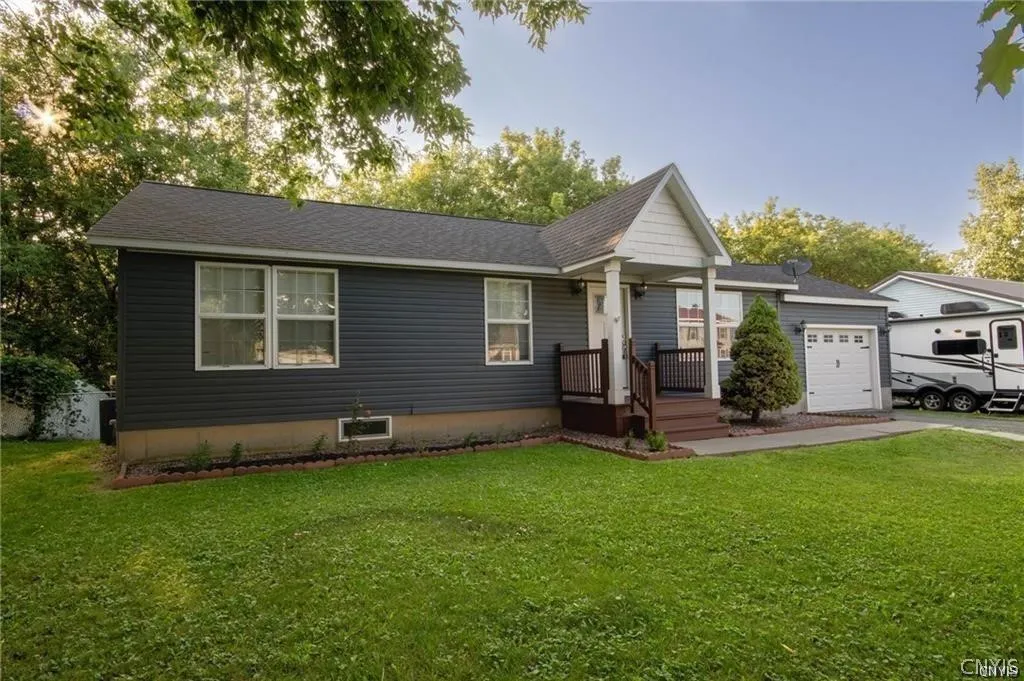 1165 Superior Street, Watertown City, New York 136, Watertown City, New York 13601, 3 Bedrooms Bedrooms, 8 Rooms Rooms,1 BathroomBathrooms,Residential Lease,Closed,1165 Superior Street, Watertown City, New York 136,0,S1673632