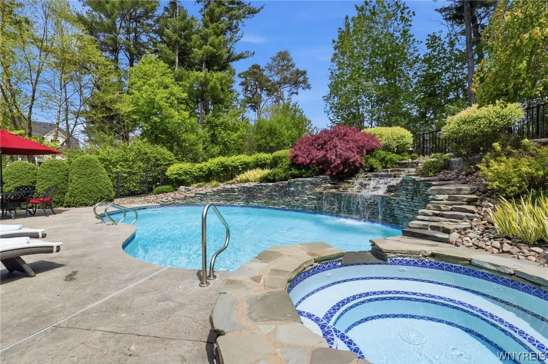 5 Kingfisher Court, Orchard Park, New York 14127, Orchard Park, New York 14127, 4 Bedrooms Bedrooms, 12 Rooms Rooms,4 BathroomsBathrooms,Residential,For Sale,5 Kingfisher Court, Orchard Park, New York 14127,0,B1673057