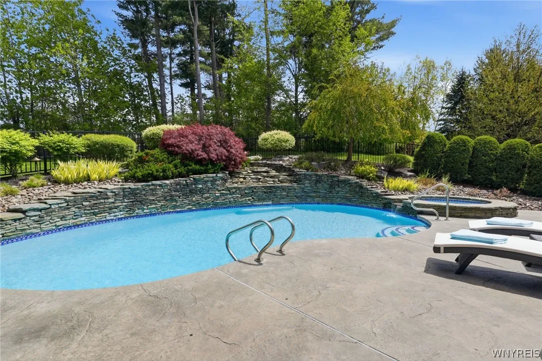 5 Kingfisher Court, Orchard Park, New York 14127, Orchard Park, New York 14127, 4 Bedrooms Bedrooms, 12 Rooms Rooms,4 BathroomsBathrooms,Residential,For Sale,5 Kingfisher Court, Orchard Park, New York 14127,0,B1673057