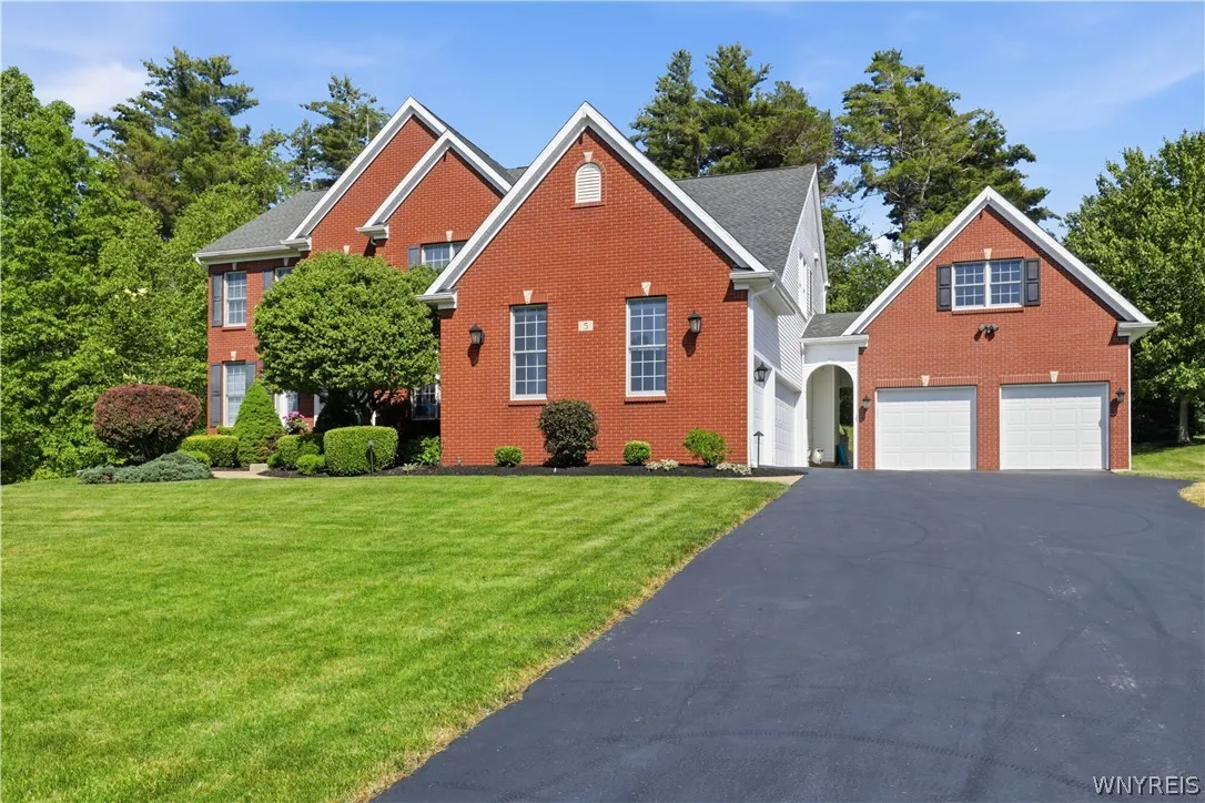 5 Kingfisher Court, Orchard Park, New York 14127, Orchard Park, New York 14127, 5 Bedrooms Bedrooms, 12 Rooms Rooms,4 BathroomsBathrooms,Residential,For Sale,5 Kingfisher Court, Orchard Park, New York 14127,0,B1673057