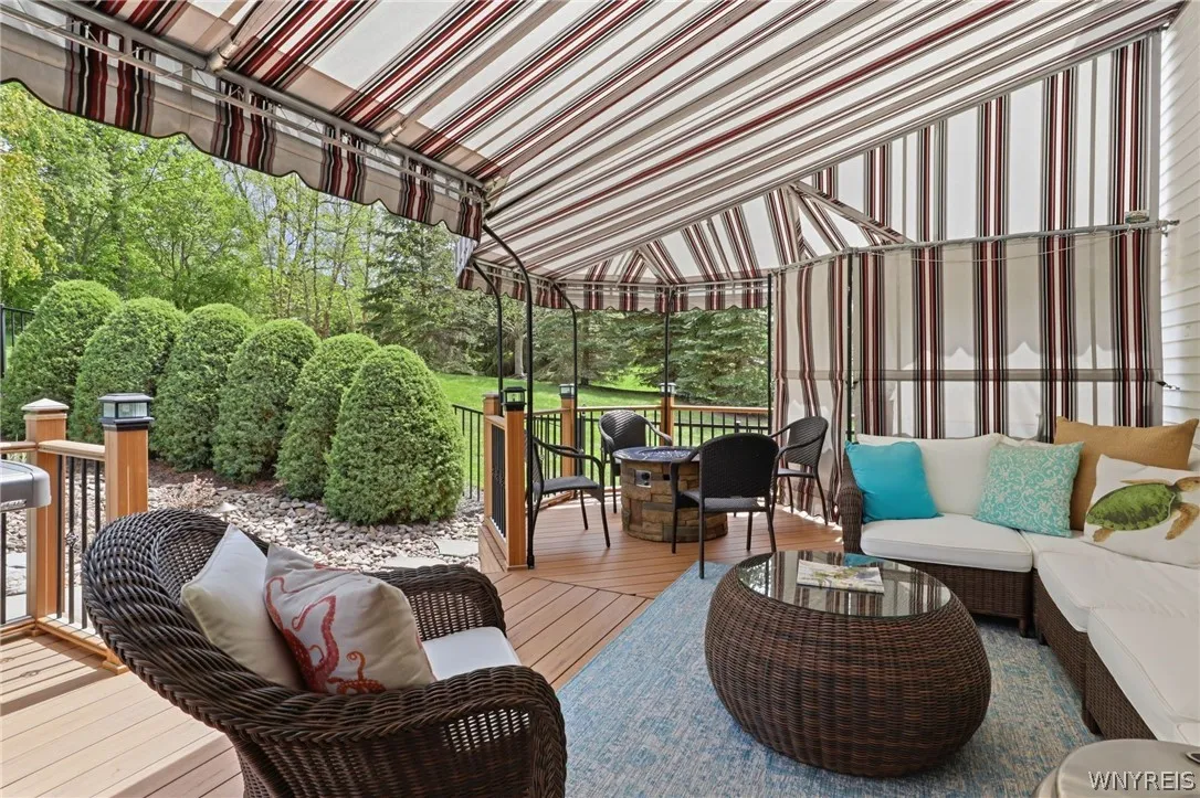 5 Kingfisher Court, Orchard Park, New York 14127, Orchard Park, New York 14127, 4 Bedrooms Bedrooms, 12 Rooms Rooms,4 BathroomsBathrooms,Residential,For Sale,5 Kingfisher Court, Orchard Park, New York 14127,0,B1673057