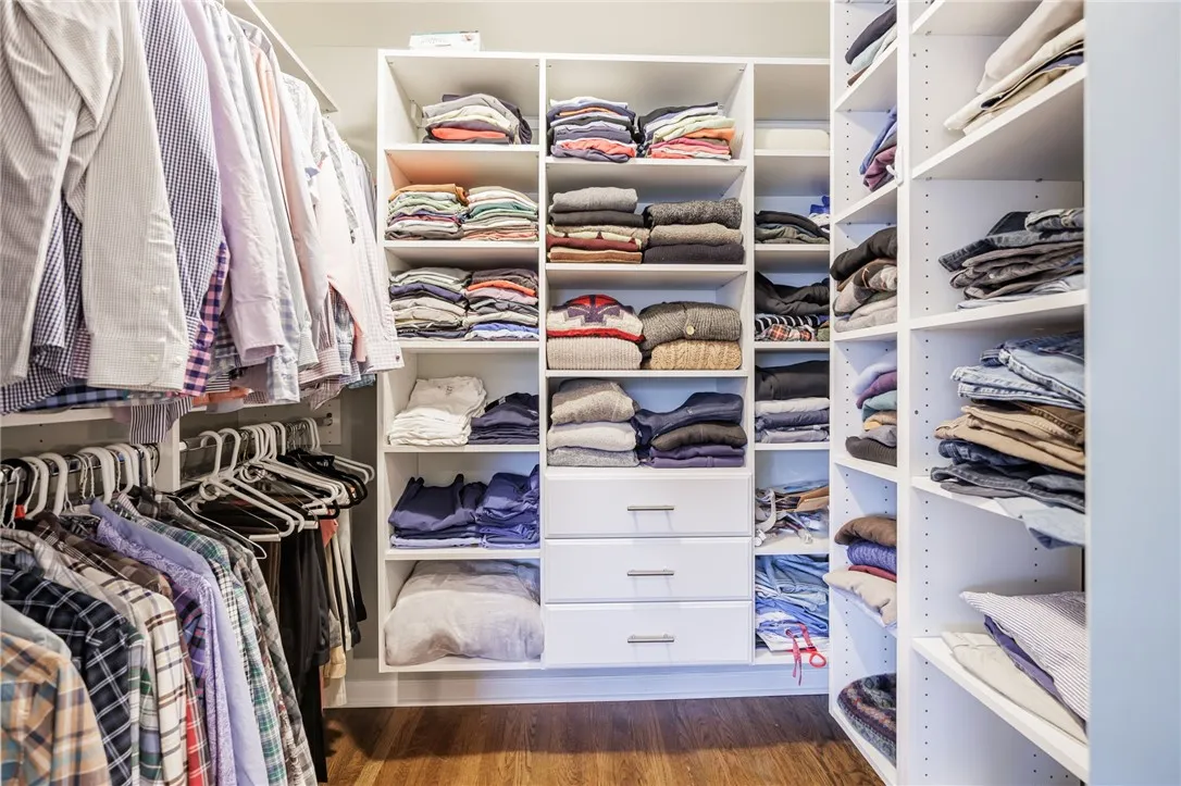 135 Coniston Drive, Brighton, New York 14610, Brighton, New York 14610, 3 Bedrooms Bedrooms, 7 Rooms Rooms,2 BathroomsBathrooms,Residential,For Sale,135 Coniston Drive, Brighton, New York 14610,0,R1670082