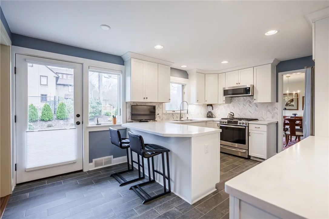 135 Coniston Drive, Brighton, New York 14610, Brighton, New York 14610, 3 Bedrooms Bedrooms, 7 Rooms Rooms,2 BathroomsBathrooms,Residential,For Sale,135 Coniston Drive, Brighton, New York 14610,0,R1670082