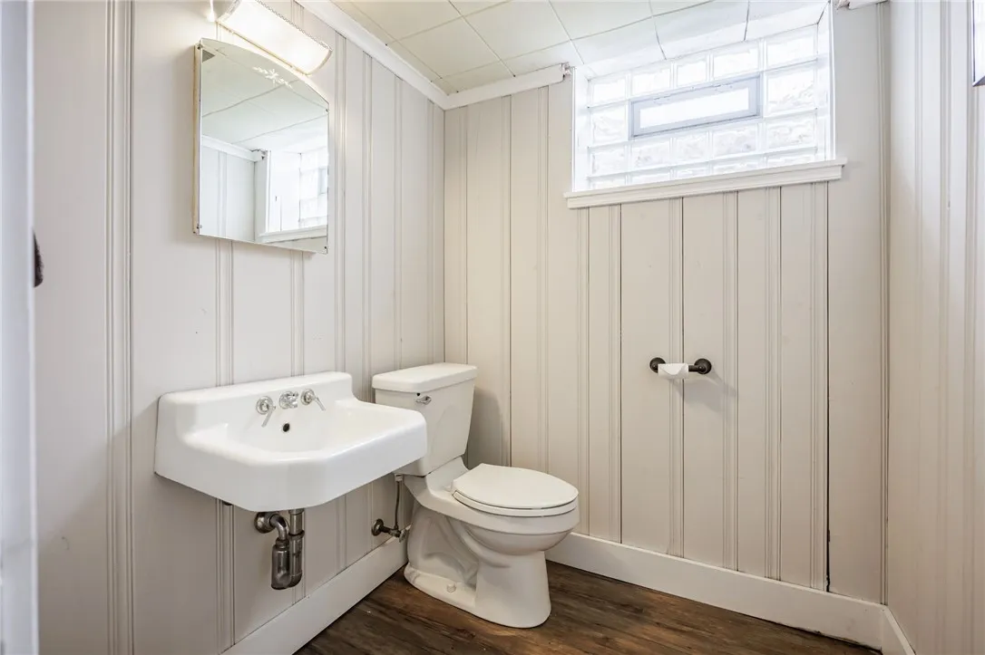135 Coniston Drive, Brighton, New York 14610, Brighton, New York 14610, 3 Bedrooms Bedrooms, 7 Rooms Rooms,2 BathroomsBathrooms,Residential,For Sale,135 Coniston Drive, Brighton, New York 14610,0,R1670082