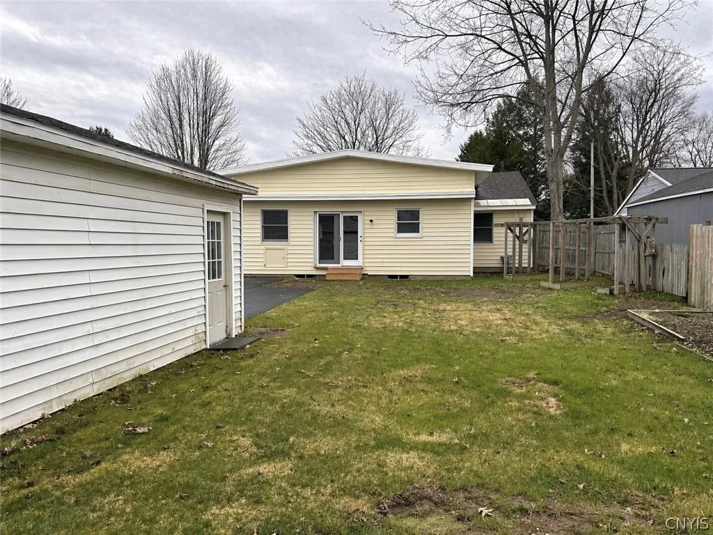 114 Colonel Drive, Rome, New York 13440, Rome, New York 13440, 3 Bedrooms Bedrooms, 9 Rooms Rooms,1 BathroomBathrooms,Residential,For Sale,114 Colonel Drive, Rome, New York 13440,0,S1673479