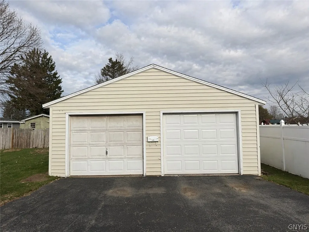 114 Colonel Drive, Rome, New York 13440, Rome, New York 13440, 3 Bedrooms Bedrooms, 9 Rooms Rooms,1 BathroomBathrooms,Residential,For Sale,114 Colonel Drive, Rome, New York 13440,0,S1673479