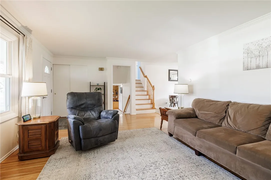 30 Stuyvesant Road, Pittsford, New York 14534, Pittsford, New York 14534, 4 Bedrooms Bedrooms, 7 Rooms Rooms,2 BathroomsBathrooms,Residential,For Sale,30 Stuyvesant Road, Pittsford, New York 14534,0,R1671363