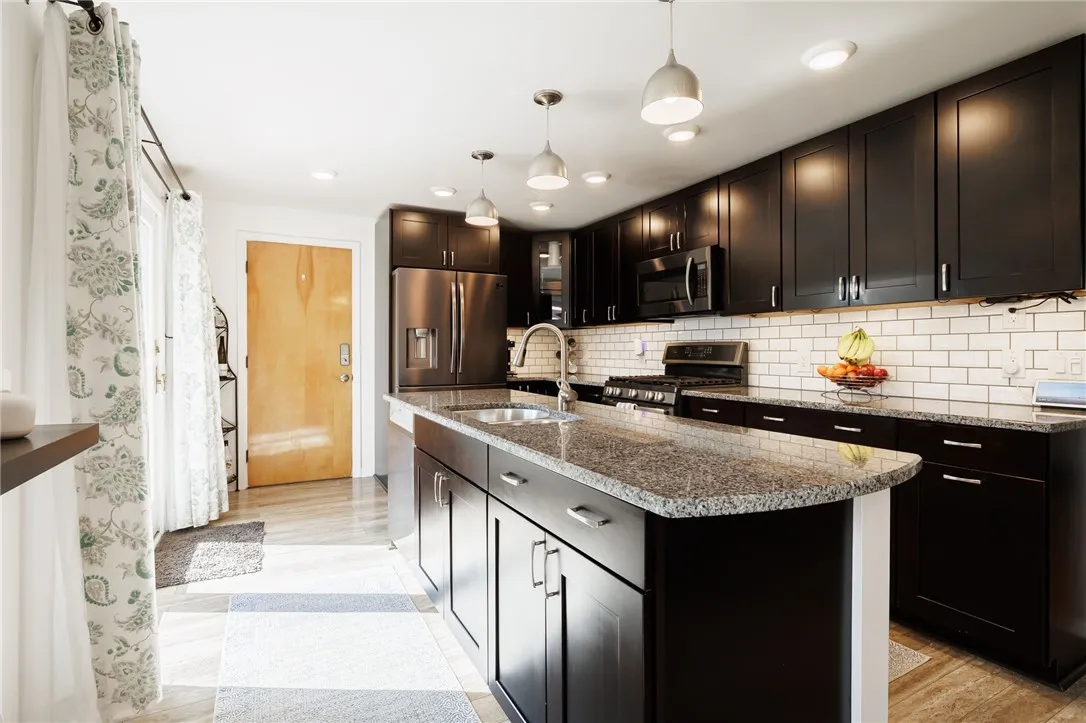 30 Stuyvesant Road, Pittsford, New York 14534, Pittsford, New York 14534, 4 Bedrooms Bedrooms, 7 Rooms Rooms,2 BathroomsBathrooms,Residential,For Sale,30 Stuyvesant Road, Pittsford, New York 14534,0,R1671363