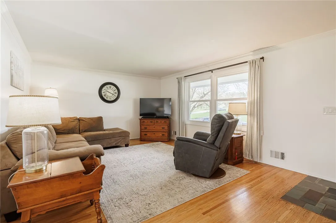 30 Stuyvesant Road, Pittsford, New York 14534, Pittsford, New York 14534, 4 Bedrooms Bedrooms, 7 Rooms Rooms,2 BathroomsBathrooms,Residential,For Sale,30 Stuyvesant Road, Pittsford, New York 14534,0,R1671363