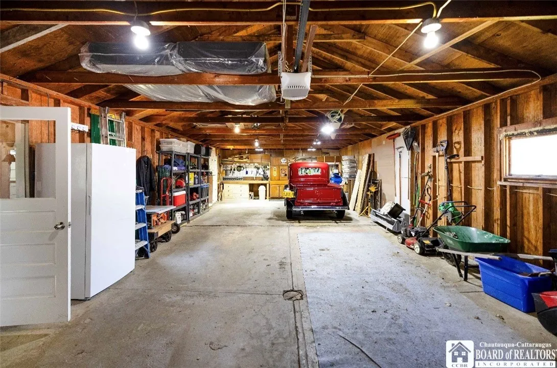 102 Center Street, Pomfret, New York 14063, Pomfret, New York 14063, 5 Bedrooms Bedrooms, 10 Rooms Rooms,2 BathroomsBathrooms,Residential,For Sale,102 Center Street, Pomfret, New York 14063,0,R1669112