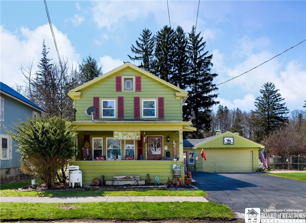 102 Center Street, Pomfret, New York 14063, Pomfret, New York 14063, 5 Bedrooms Bedrooms, 10 Rooms Rooms,2 BathroomsBathrooms,Residential,For Sale,102 Center Street, Pomfret, New York 14063,0,R1669112