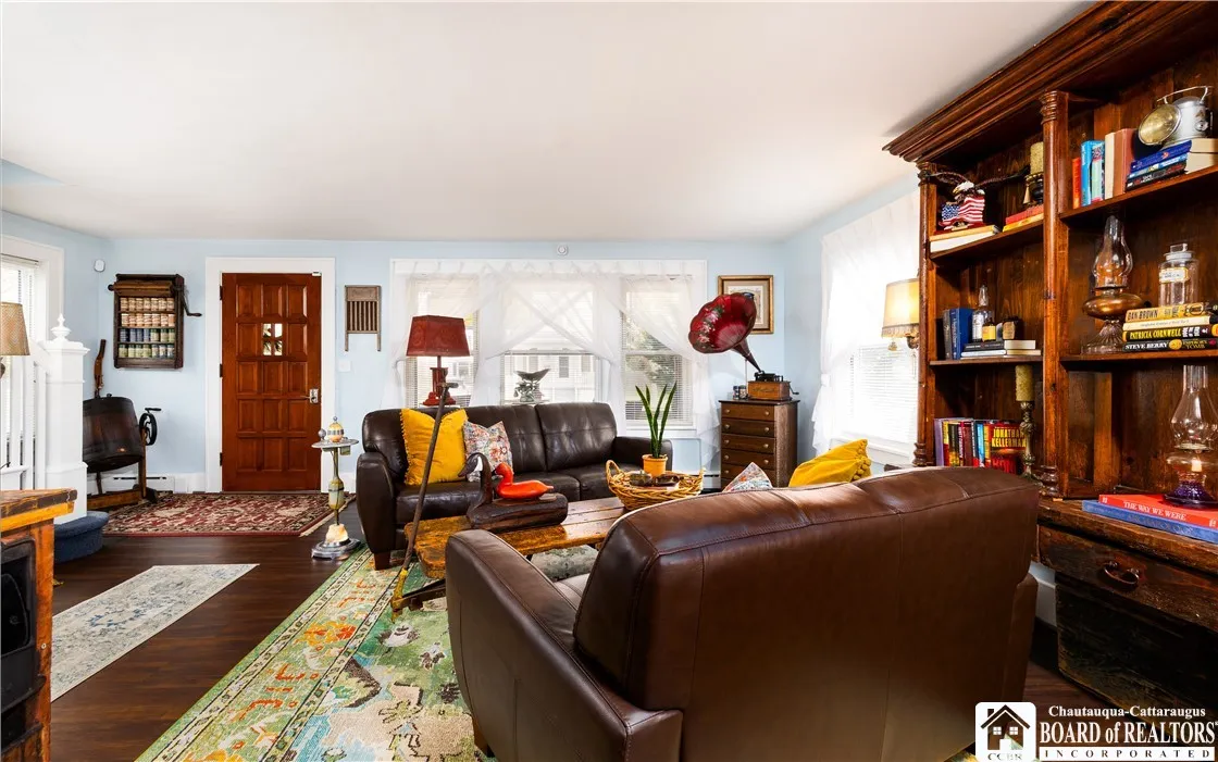 102 Center Street, Pomfret, New York 14063, Pomfret, New York 14063, 5 Bedrooms Bedrooms, 10 Rooms Rooms,2 BathroomsBathrooms,Residential,For Sale,102 Center Street, Pomfret, New York 14063,0,R1669112