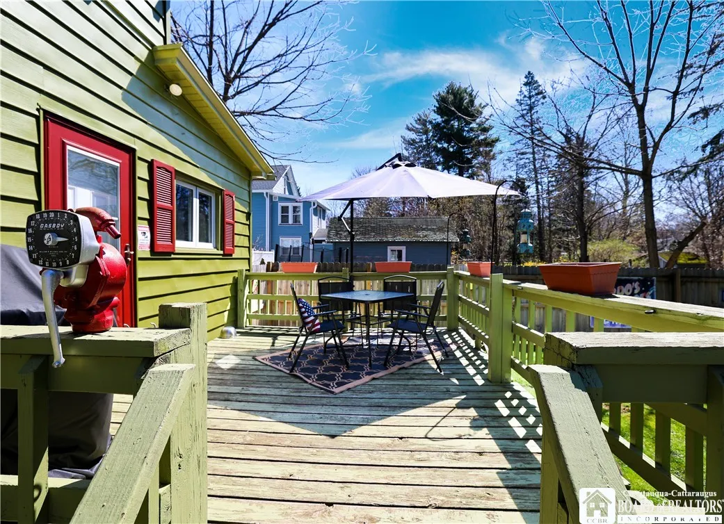 102 Center Street, Pomfret, New York 14063, Pomfret, New York 14063, 5 Bedrooms Bedrooms, 10 Rooms Rooms,2 BathroomsBathrooms,Residential,For Sale,102 Center Street, Pomfret, New York 14063,0,R1669112