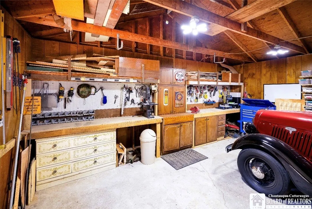 102 Center Street, Pomfret, New York 14063, Pomfret, New York 14063, 5 Bedrooms Bedrooms, 10 Rooms Rooms,2 BathroomsBathrooms,Residential,For Sale,102 Center Street, Pomfret, New York 14063,0,R1669112