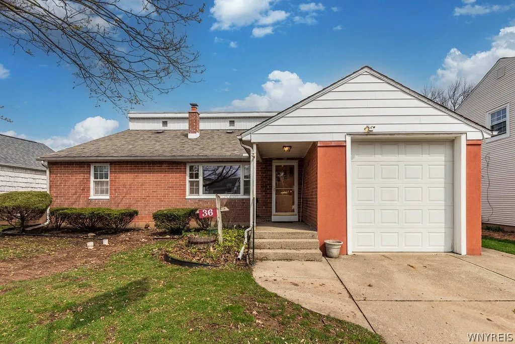36 Cleveland Drive, Tonawanda, New York 14223, Tonawanda, New York 14223, 6 Bedrooms Bedrooms, 10 Rooms Rooms,2 BathroomsBathrooms,Residential,Closed,36 Cleveland Drive, Tonawanda, New York 14223,0,B1672897
