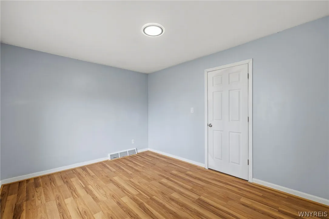 6 Palos Place, Buffalo, New York 14215, Buffalo, New York 14215, 6 Bedrooms Bedrooms, ,3 BathroomsBathrooms,Residential,For Sale,6 Palos Place, Buffalo, New York 14215,0,B1673717