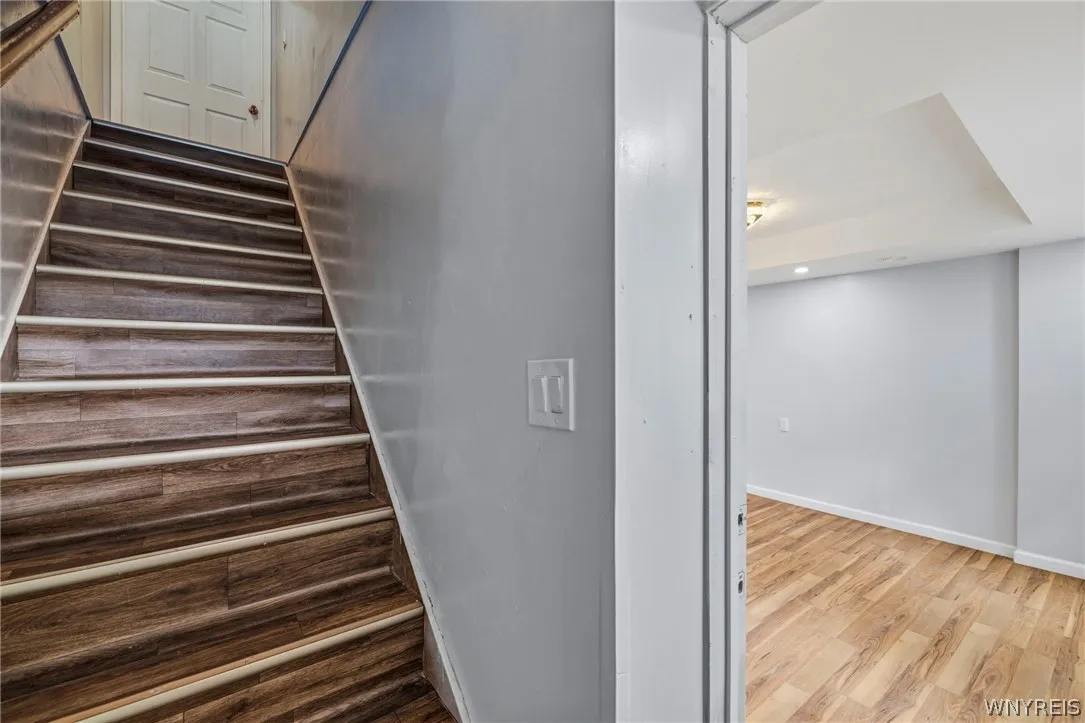 6 Palos Place, Buffalo, New York 14215, Buffalo, New York 14215, 6 Bedrooms Bedrooms, ,3 BathroomsBathrooms,Residential,For Sale,6 Palos Place, Buffalo, New York 14215,0,B1673717