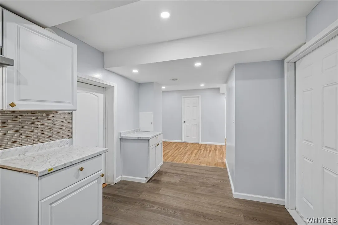 6 Palos Place, Buffalo, New York 14215, Buffalo, New York 14215, 6 Bedrooms Bedrooms, ,3 BathroomsBathrooms,Residential,For Sale,6 Palos Place, Buffalo, New York 14215,0,B1673717