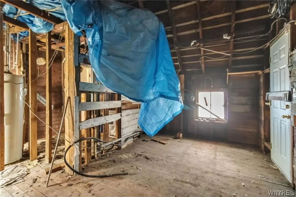 99 Lakeview Avenue, Buffalo, New York 14201, Buffalo, New York 14201, 6 Bedrooms Bedrooms, ,2 BathroomsBathrooms,Residential,For Sale,99 Lakeview Avenue, Buffalo, New York 14201,0,B1672320