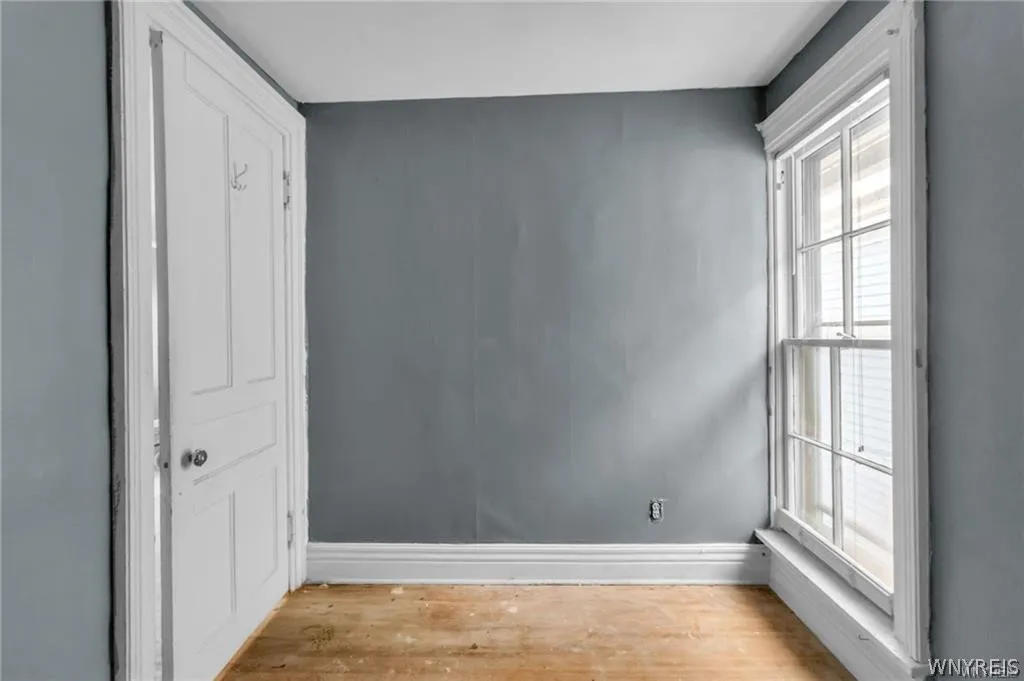 99 Lakeview Avenue, Buffalo, New York 14201, Buffalo, New York 14201, 6 Bedrooms Bedrooms, ,2 BathroomsBathrooms,Residential,For Sale,99 Lakeview Avenue, Buffalo, New York 14201,0,B1672320