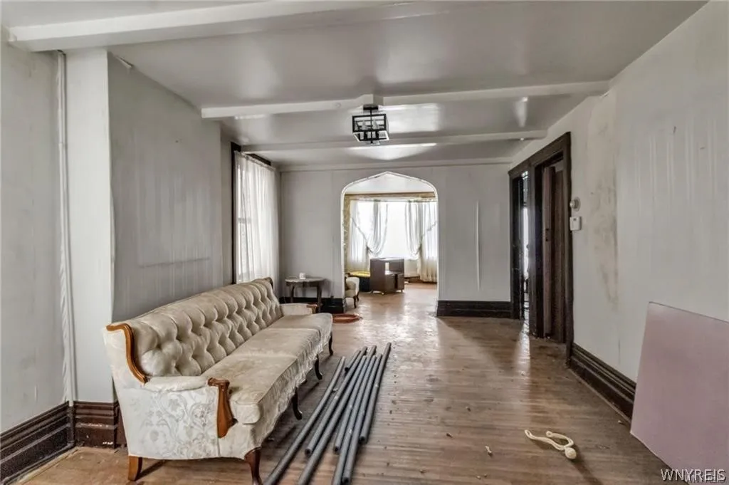 99 Lakeview Avenue, Buffalo, New York 14201, Buffalo, New York 14201, 6 Bedrooms Bedrooms, ,2 BathroomsBathrooms,Residential,For Sale,99 Lakeview Avenue, Buffalo, New York 14201,0,B1672320