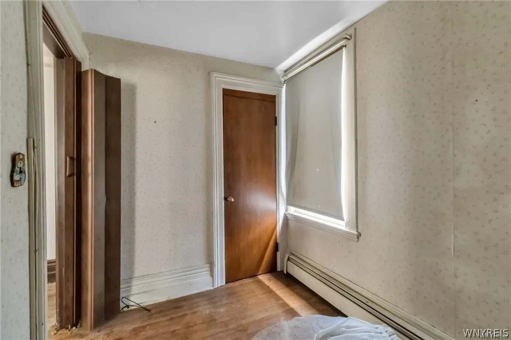 99 Lakeview Avenue, Buffalo, New York 14201, Buffalo, New York 14201, 6 Bedrooms Bedrooms, ,2 BathroomsBathrooms,Residential,For Sale,99 Lakeview Avenue, Buffalo, New York 14201,0,B1672320