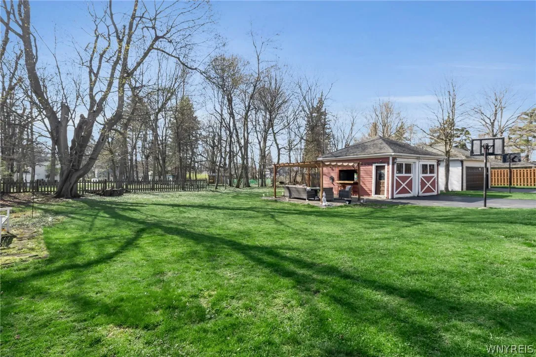 69 Pfohl Place, Amherst, New York 14221, Amherst, New York 14221, 4 Bedrooms Bedrooms, 8 Rooms Rooms,2 BathroomsBathrooms,Residential,For Sale,69 Pfohl Place, Amherst, New York 14221,0,B1673463