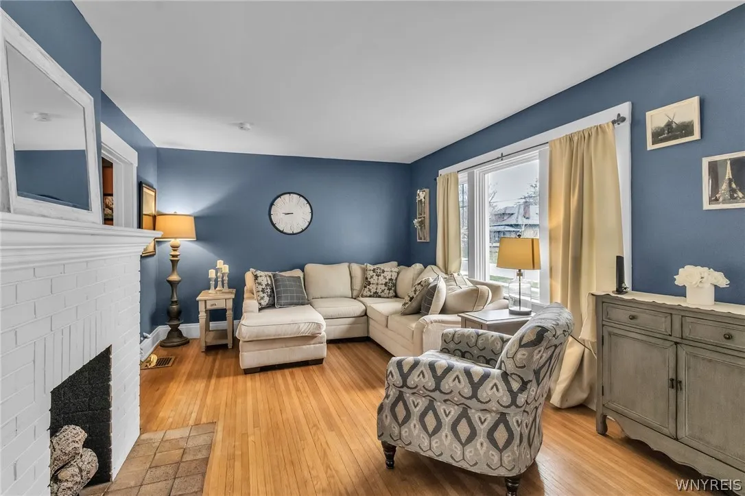 69 Pfohl Place, Amherst, New York 14221, Amherst, New York 14221, 4 Bedrooms Bedrooms, 8 Rooms Rooms,2 BathroomsBathrooms,Residential,For Sale,69 Pfohl Place, Amherst, New York 14221,0,B1673463