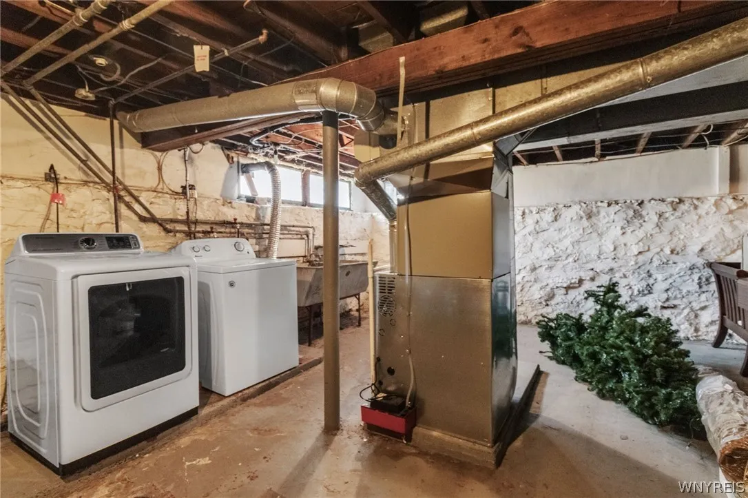 69 Pfohl Place, Amherst, New York 14221, Amherst, New York 14221, 4 Bedrooms Bedrooms, 8 Rooms Rooms,2 BathroomsBathrooms,Residential,For Sale,69 Pfohl Place, Amherst, New York 14221,0,B1673463