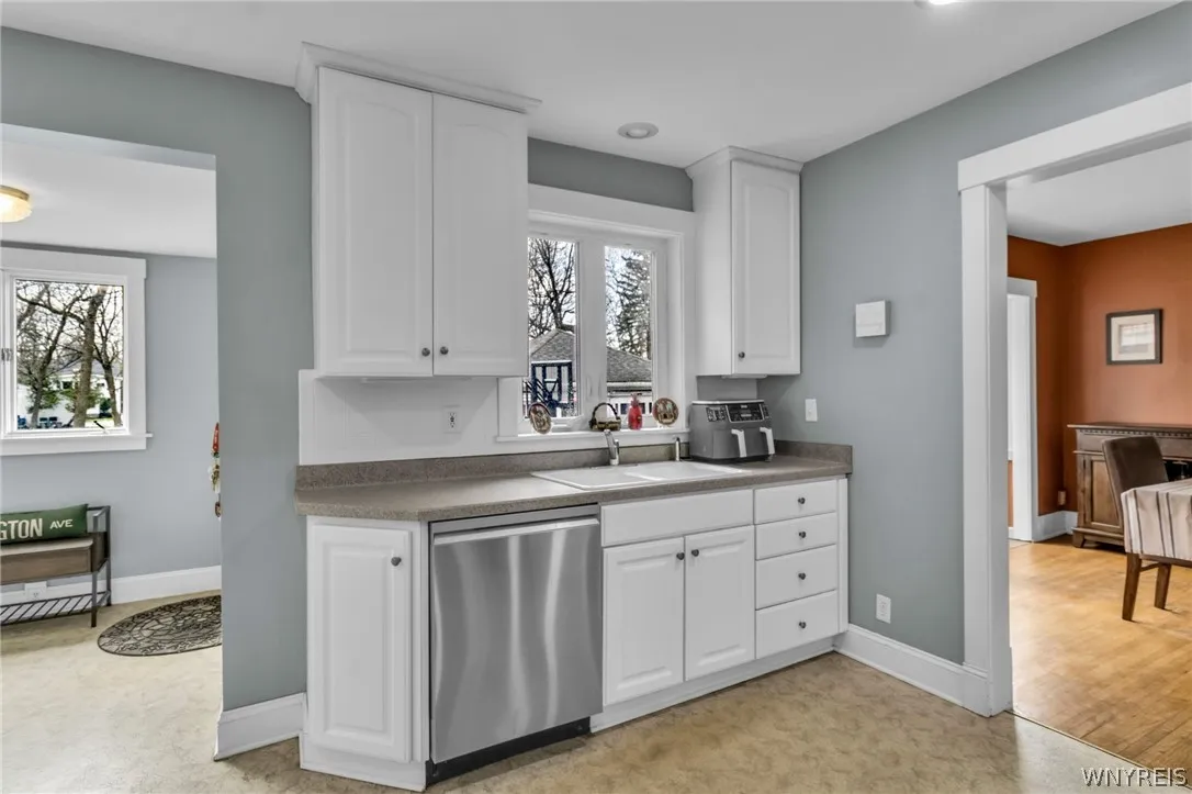 69 Pfohl Place, Amherst, New York 14221, Amherst, New York 14221, 4 Bedrooms Bedrooms, 8 Rooms Rooms,2 BathroomsBathrooms,Residential,For Sale,69 Pfohl Place, Amherst, New York 14221,0,B1673463