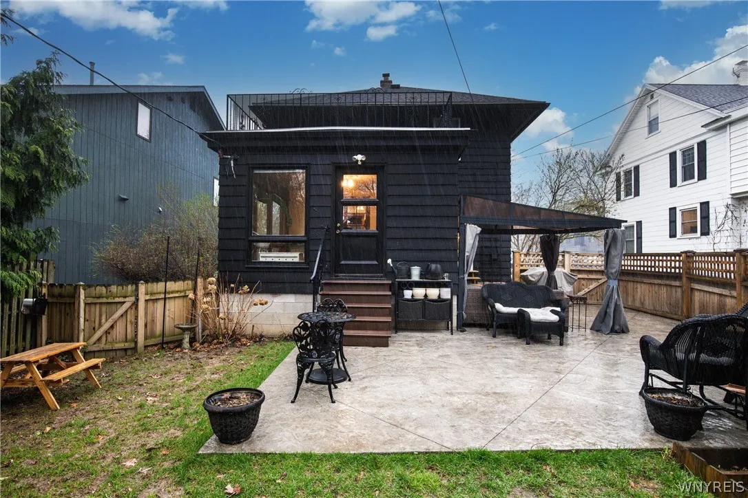 24 Highland Drive, Amherst, New York 14221, Amherst, New York 14221, 3 Bedrooms Bedrooms, 7 Rooms Rooms,1 BathroomBathrooms,Residential,For Sale,24 Highland Drive, Amherst, New York 14221,0,B1673573