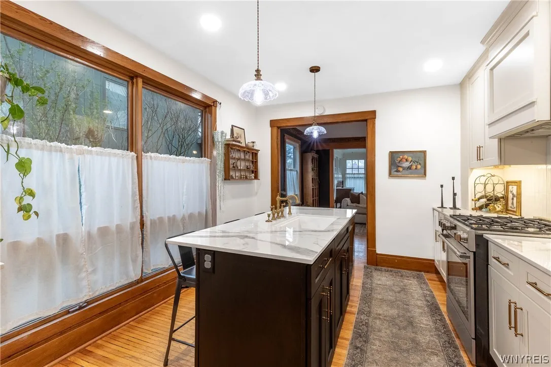 24 Highland Drive, Amherst, New York 14221, Amherst, New York 14221, 3 Bedrooms Bedrooms, 7 Rooms Rooms,1 BathroomBathrooms,Residential,For Sale,24 Highland Drive, Amherst, New York 14221,0,B1673573