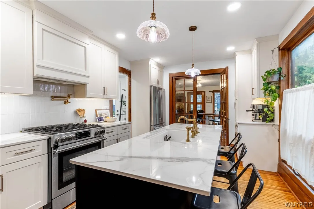 24 Highland Drive, Amherst, New York 14221, Amherst, New York 14221, 3 Bedrooms Bedrooms, 7 Rooms Rooms,1 BathroomBathrooms,Residential,For Sale,24 Highland Drive, Amherst, New York 14221,0,B1673573