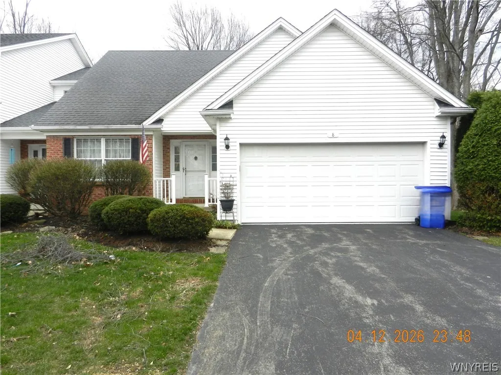 4000 Franklin Street 8, Hamburg, New York 14075, Hamburg, New York 14075, 2 Bedrooms Bedrooms, 8 Rooms Rooms,2 BathroomsBathrooms,Residential,Closed,4000 Franklin Street 8, Hamburg, New York 14075,0,B1673760