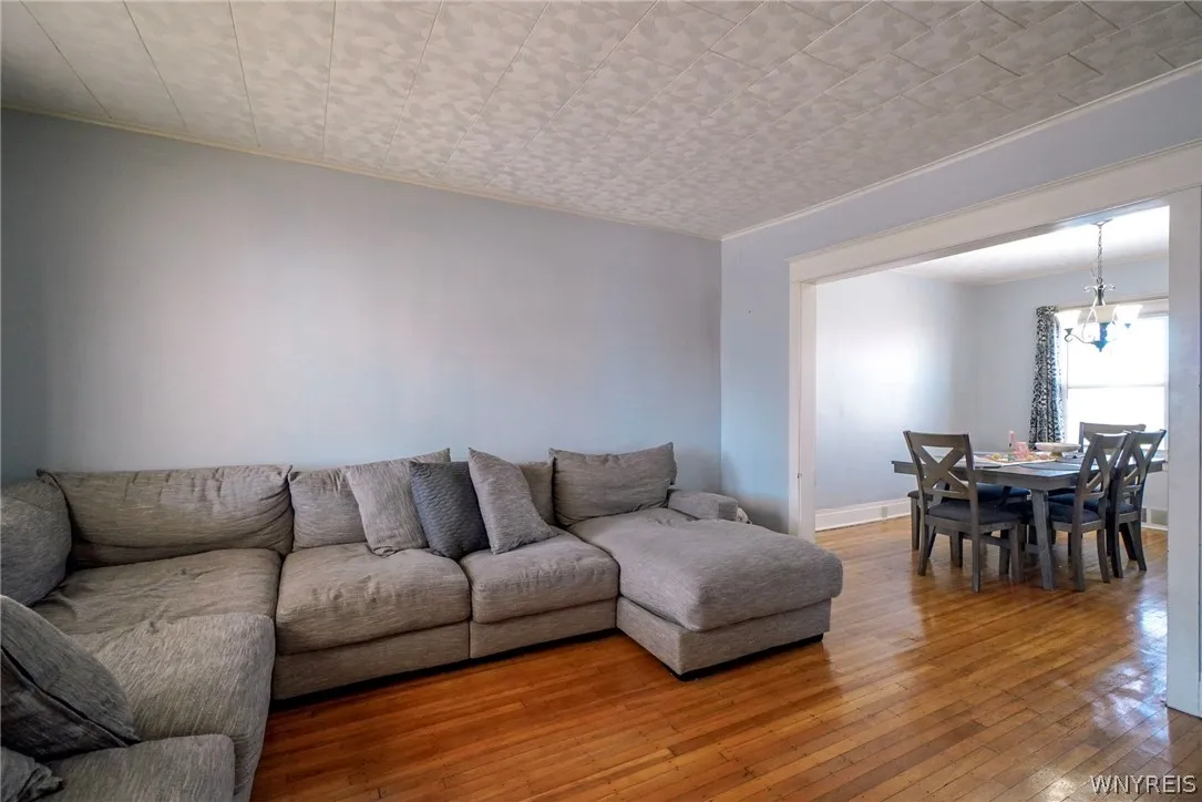 602 Hopkins Street, Buffalo, New York 14220, Buffalo, New York 14220, 3 Bedrooms Bedrooms, 6 Rooms Rooms,1 BathroomBathrooms,Residential,For Sale,602 Hopkins Street, Buffalo, New York 14220,0,B1673860