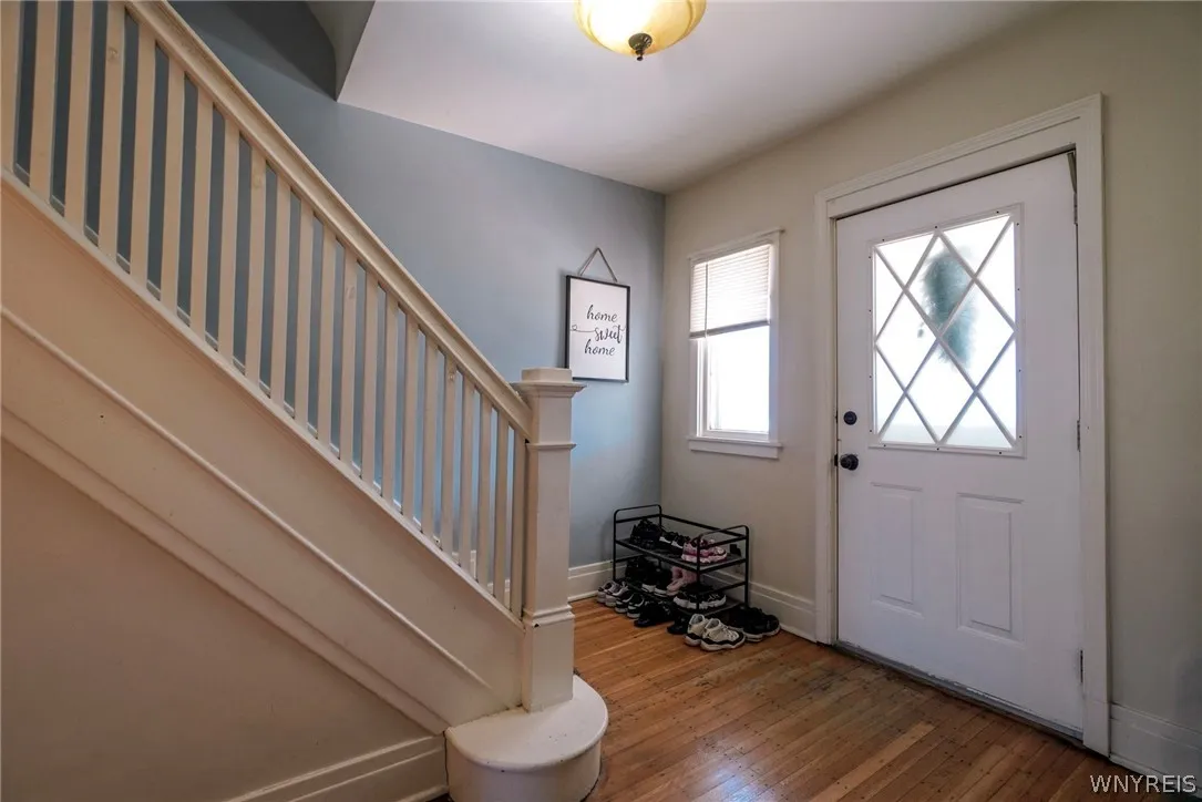 602 Hopkins Street, Buffalo, New York 14220, Buffalo, New York 14220, 3 Bedrooms Bedrooms, 6 Rooms Rooms,1 BathroomBathrooms,Residential,For Sale,602 Hopkins Street, Buffalo, New York 14220,0,B1673860