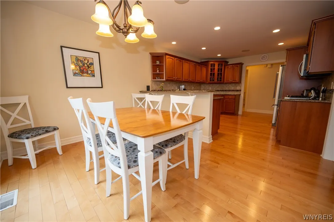 71 Rubino Court, Amherst, New York 14221, Amherst, New York 14221, 3 Bedrooms Bedrooms, 11 Rooms Rooms,2 BathroomsBathrooms,Residential,For Sale,71 Rubino Court, Amherst, New York 14221,0,B1672876