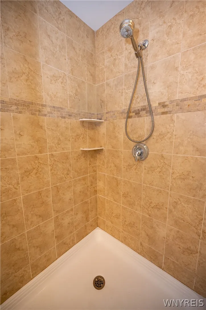 71 Rubino Court, Amherst, New York 14221, Amherst, New York 14221, 3 Bedrooms Bedrooms, 11 Rooms Rooms,2 BathroomsBathrooms,Residential,For Sale,71 Rubino Court, Amherst, New York 14221,0,B1672876