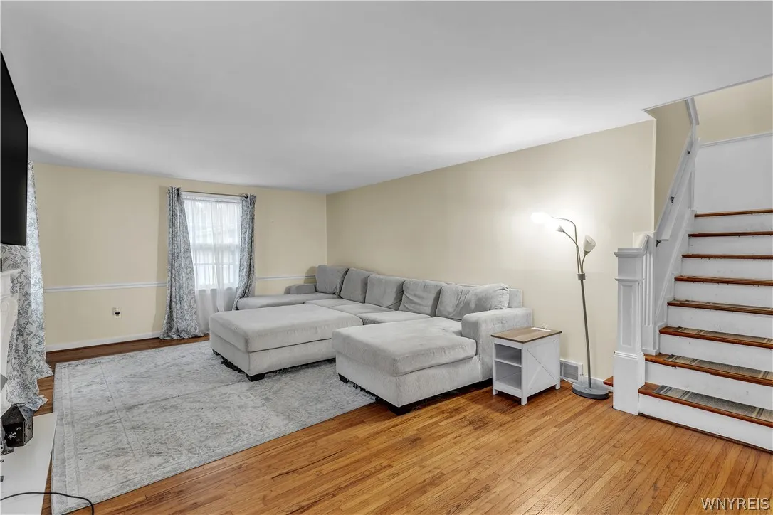 8525 Sunset Drive, Clarence, New York 14221, Clarence, New York 14221, 3 Bedrooms Bedrooms, 9 Rooms Rooms,2 BathroomsBathrooms,Residential,For Sale,8525 Sunset Drive, Clarence, New York 14221,0,B1671937