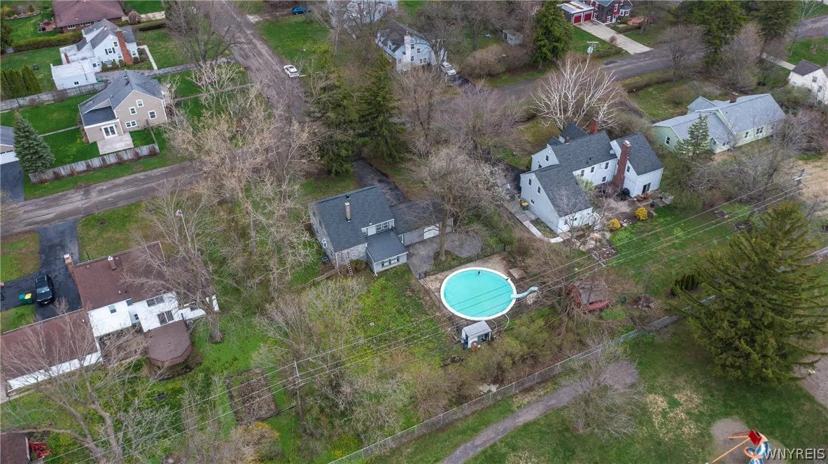 8525 Sunset Drive, Clarence, New York 14221, Clarence, New York 14221, 3 Bedrooms Bedrooms, 9 Rooms Rooms,2 BathroomsBathrooms,Residential,For Sale,8525 Sunset Drive, Clarence, New York 14221,0,B1671937