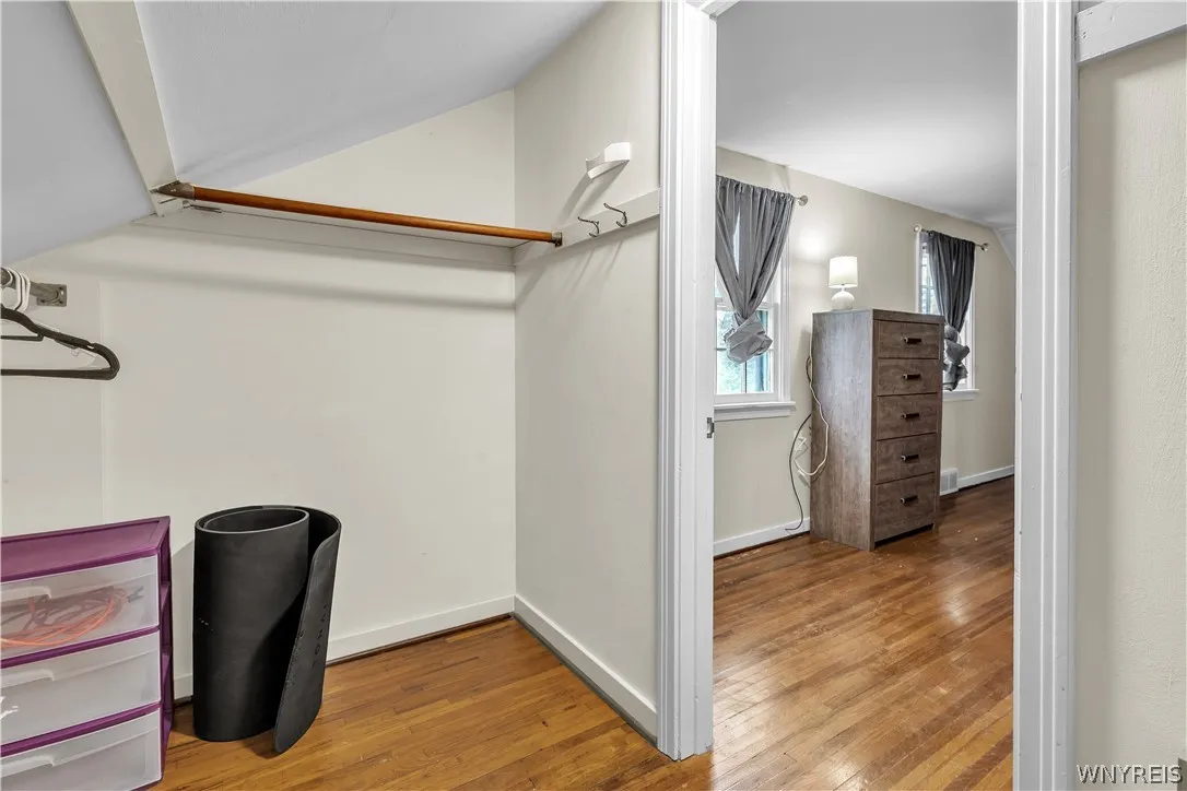 8525 Sunset Drive, Clarence, New York 14221, Clarence, New York 14221, 3 Bedrooms Bedrooms, 9 Rooms Rooms,2 BathroomsBathrooms,Residential,For Sale,8525 Sunset Drive, Clarence, New York 14221,0,B1671937