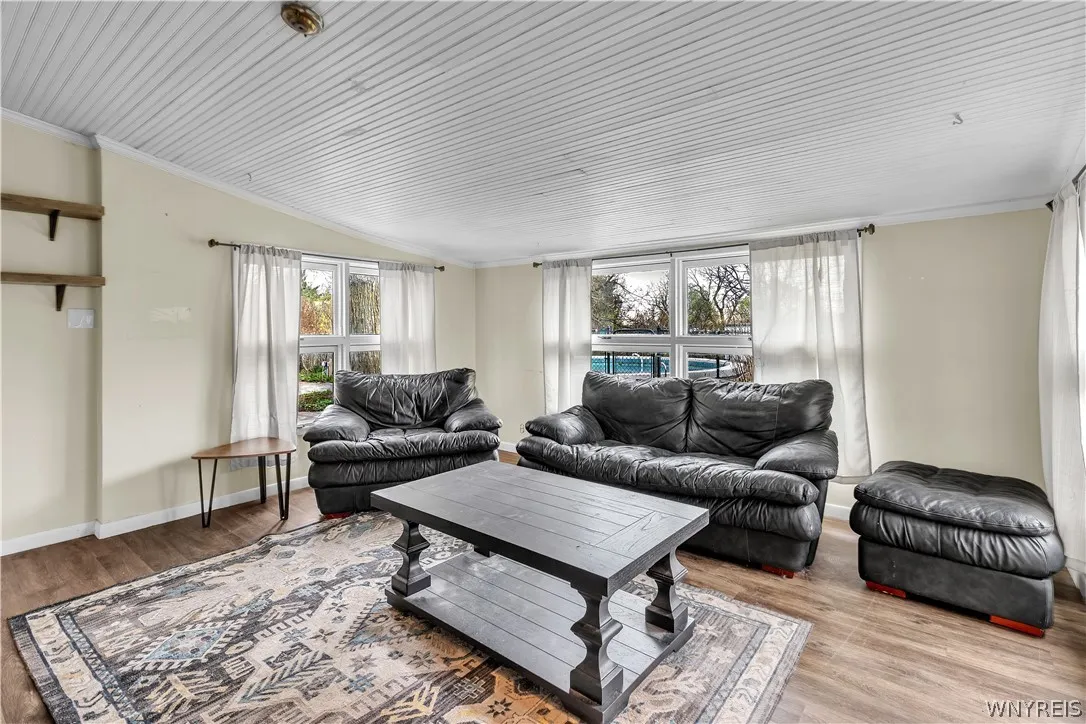 8525 Sunset Drive, Clarence, New York 14221, Clarence, New York 14221, 3 Bedrooms Bedrooms, 9 Rooms Rooms,2 BathroomsBathrooms,Residential,For Sale,8525 Sunset Drive, Clarence, New York 14221,0,B1671937