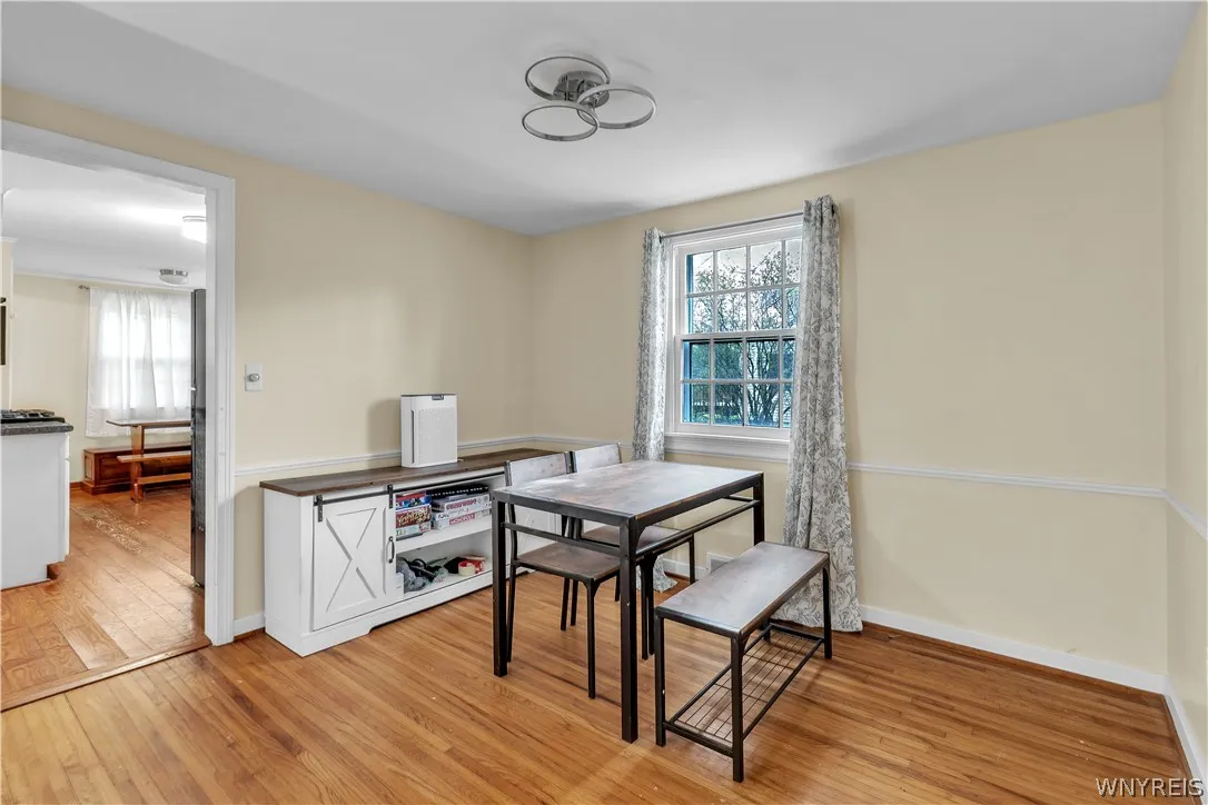 8525 Sunset Drive, Clarence, New York 14221, Clarence, New York 14221, 3 Bedrooms Bedrooms, 9 Rooms Rooms,2 BathroomsBathrooms,Residential,For Sale,8525 Sunset Drive, Clarence, New York 14221,0,B1671937