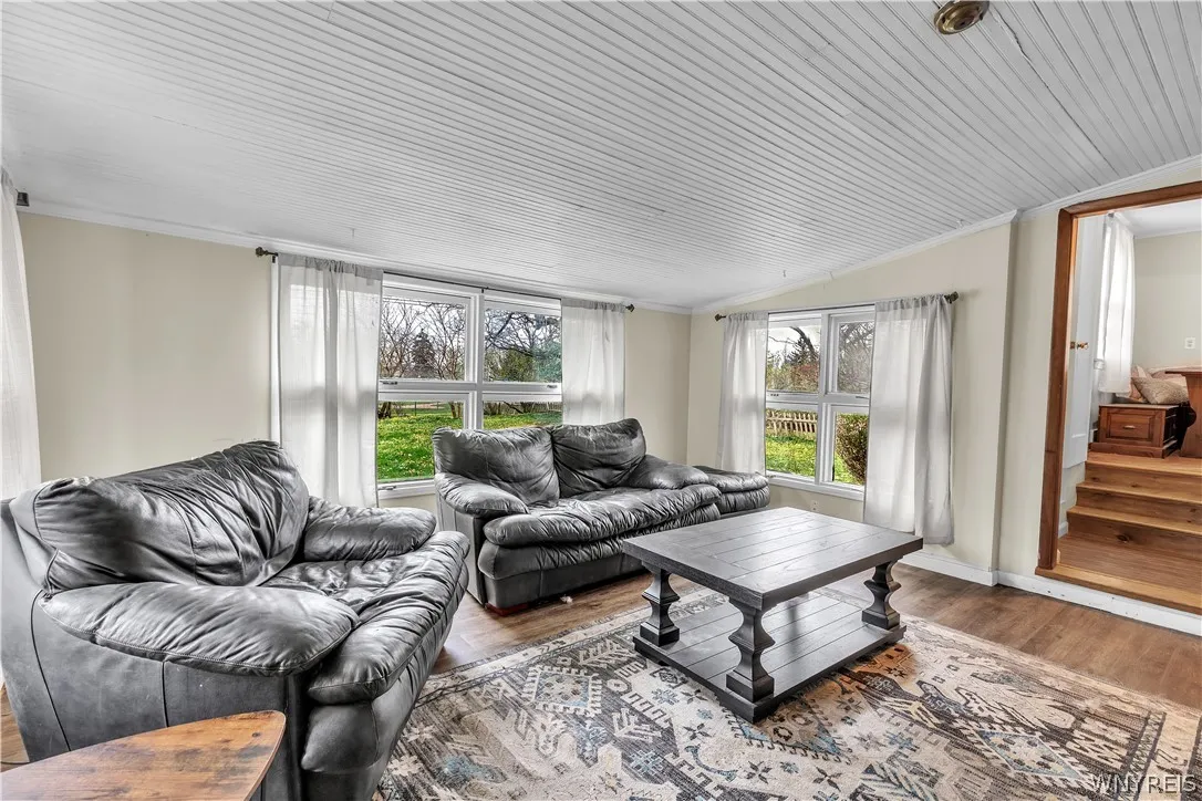 8525 Sunset Drive, Clarence, New York 14221, Clarence, New York 14221, 3 Bedrooms Bedrooms, 9 Rooms Rooms,2 BathroomsBathrooms,Residential,For Sale,8525 Sunset Drive, Clarence, New York 14221,0,B1671937