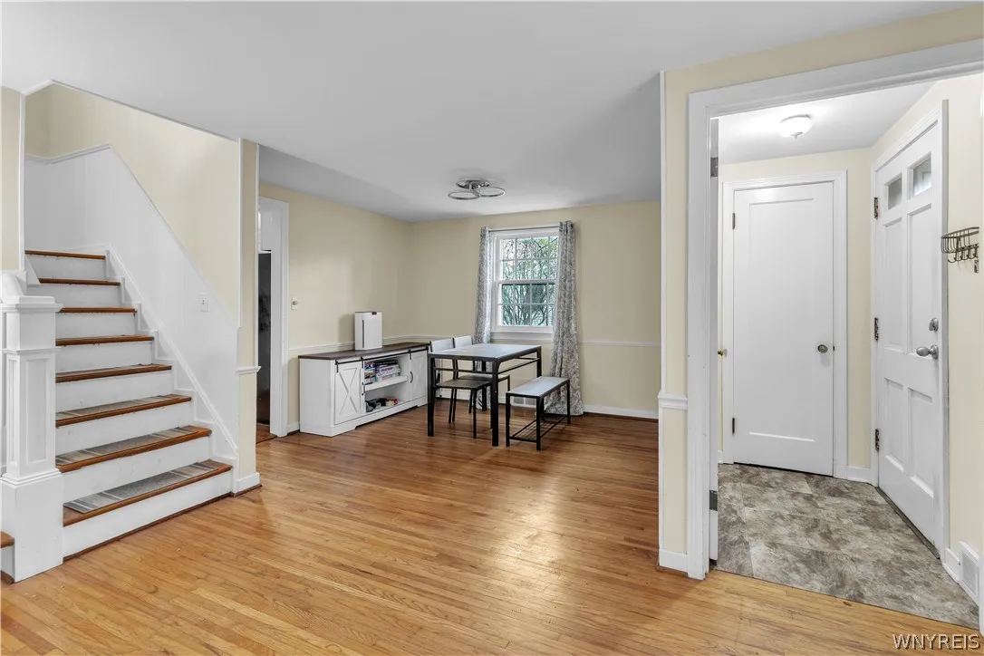 8525 Sunset Drive, Clarence, New York 14221, Clarence, New York 14221, 3 Bedrooms Bedrooms, 9 Rooms Rooms,2 BathroomsBathrooms,Residential,For Sale,8525 Sunset Drive, Clarence, New York 14221,0,B1671937