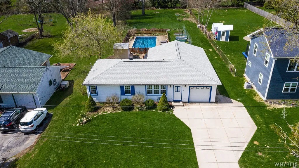 30 Errington Terrace, Orchard Park, New York 14127, Orchard Park, New York 14127, 3 Bedrooms Bedrooms, 6 Rooms Rooms,1 BathroomBathrooms,Residential,For Sale,30 Errington Terrace, Orchard Park, New York 14127,0,B1673343