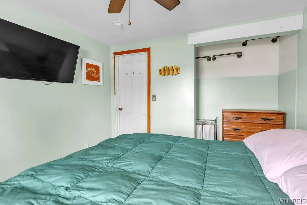 30 Errington Terrace, Orchard Park, New York 14127, Orchard Park, New York 14127, 3 Bedrooms Bedrooms, 6 Rooms Rooms,1 BathroomBathrooms,Residential,For Sale,30 Errington Terrace, Orchard Park, New York 14127,0,B1673343