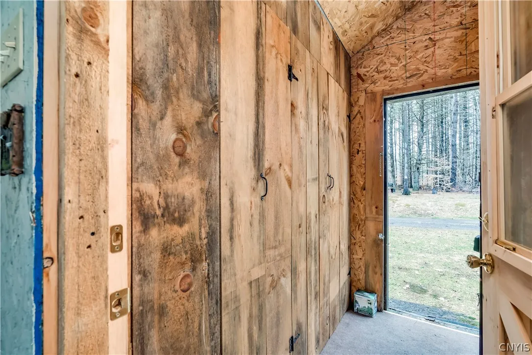 Front Mud Room/storage area
