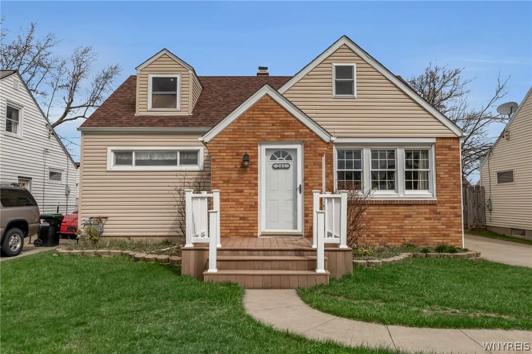 241 Briarhurst Drive, Tonawanda, New York 14150, Tonawanda, New York 14150, 3 Bedrooms Bedrooms, 6 Rooms Rooms,1 BathroomBathrooms,Residential,Closed,241 Briarhurst Drive, Tonawanda, New York 14150,0,B1673828